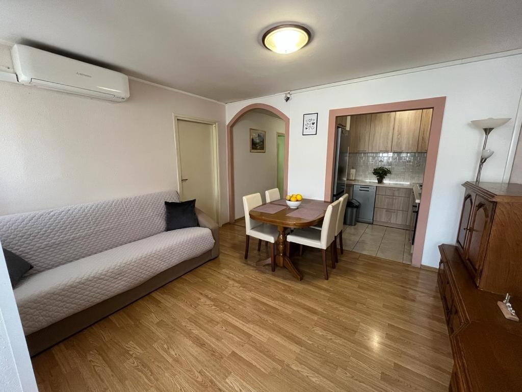 Apartman Spahija Šibenik Екстериор снимка